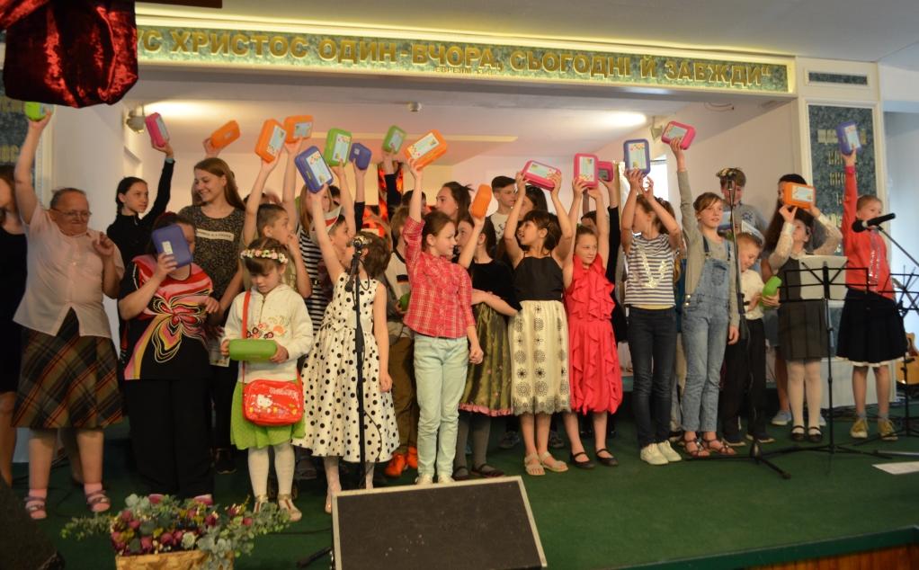 Незабутній час у Дитячому таборі "Яскравий промінець"