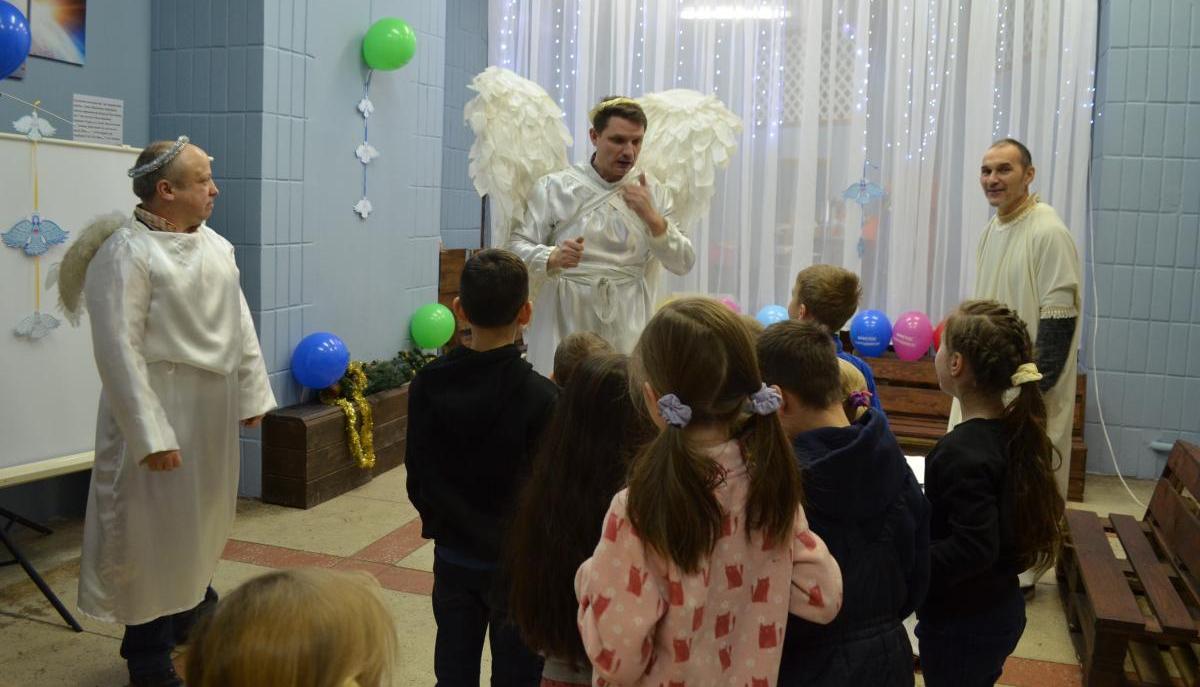 Різдвяні святкування у Євангельській церкві "Благодать"