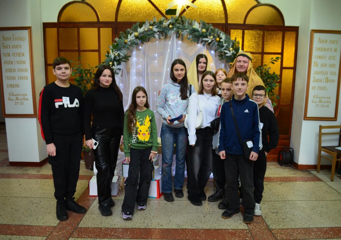 Різдвяні святкування у Євангельській церкві "Благодать"