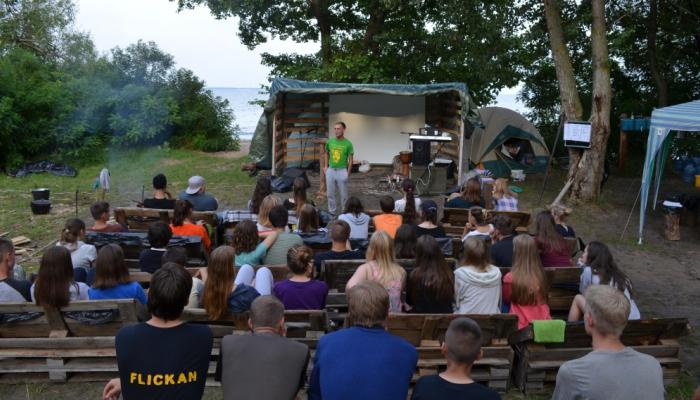 Літній табір «Light Keepers» на березі Київського моря