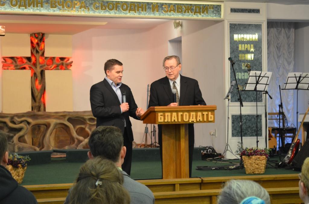 Євангельську церкву «Благодать» відвідав брат із Америки