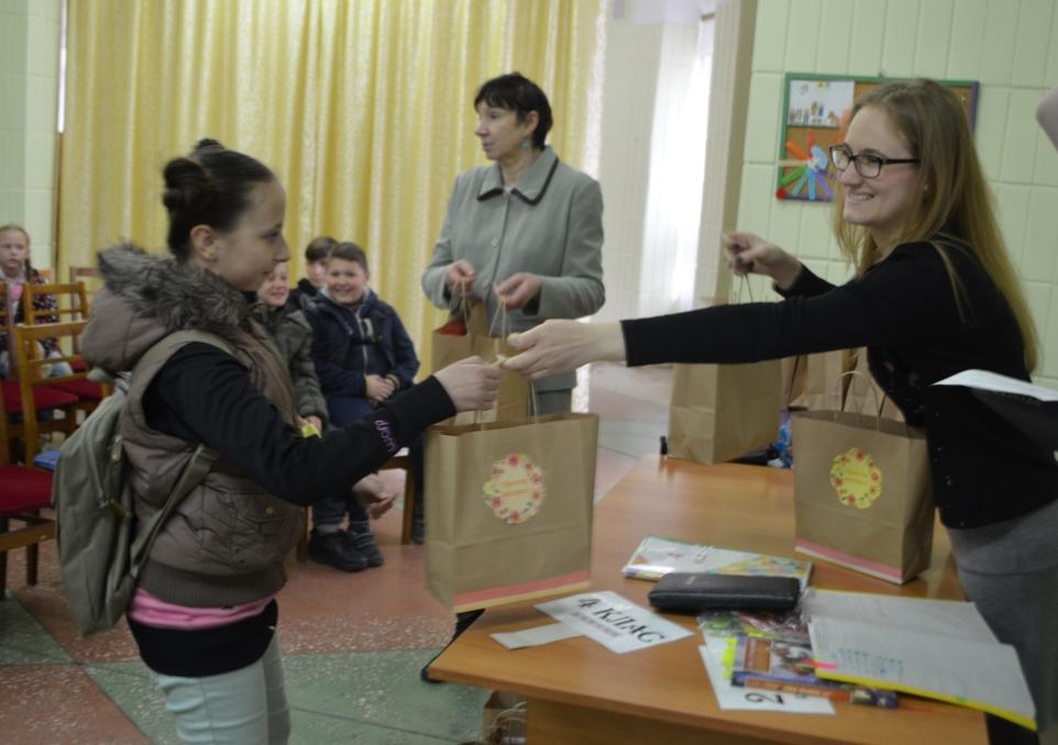 Святкування Великодня в Євангельській церкві "Благодать"